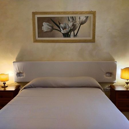 Prie De Mae Hotel Genova Eksteriør billede